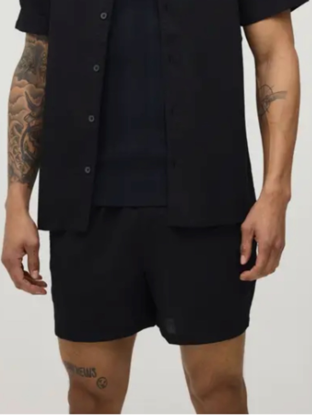 boohooMAN | Linen Blend Relaxed Fit Mid-Length Shorts- Size M